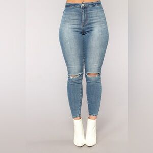 🔥50% Off Sale! Prices As Marked🔥Caitlin High Rise Distressed Jeans❤️‍🔥